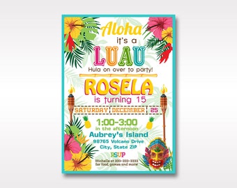 Pode incluir: Um convite personalizado com tema luau tropical. O convite apresenta o texto "Aloha it's a Luau" com ilustrações florais e de tochas tiki. O convite é para o 15º aniversário de Rosela. Os tamanhos são 12.7cm x 17.8cm ou 10.2cm x 15.2cm.