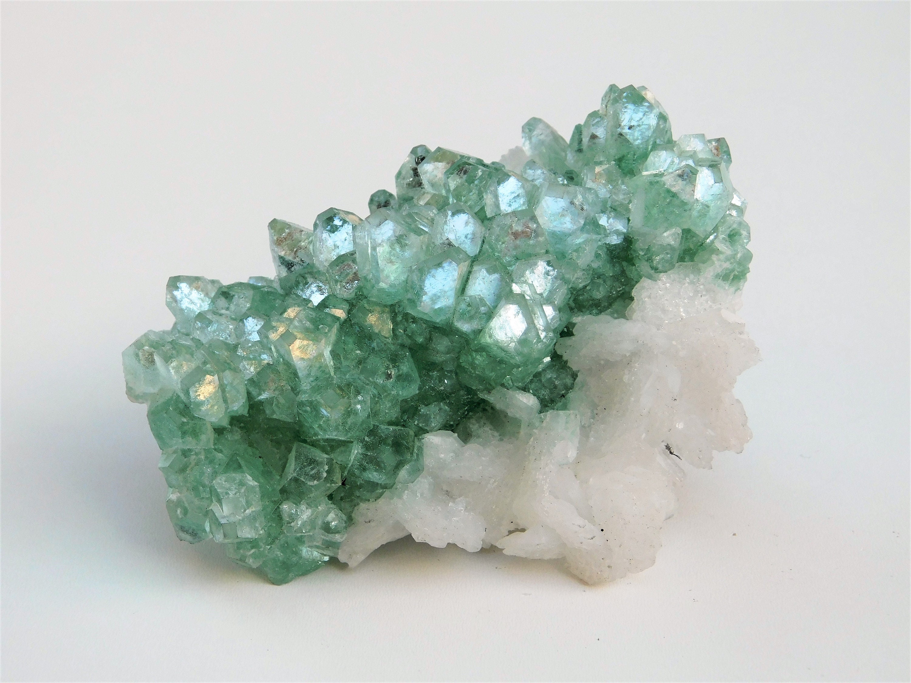 Apophyllite/stilbite 8.3 X 6.3 4 Inde