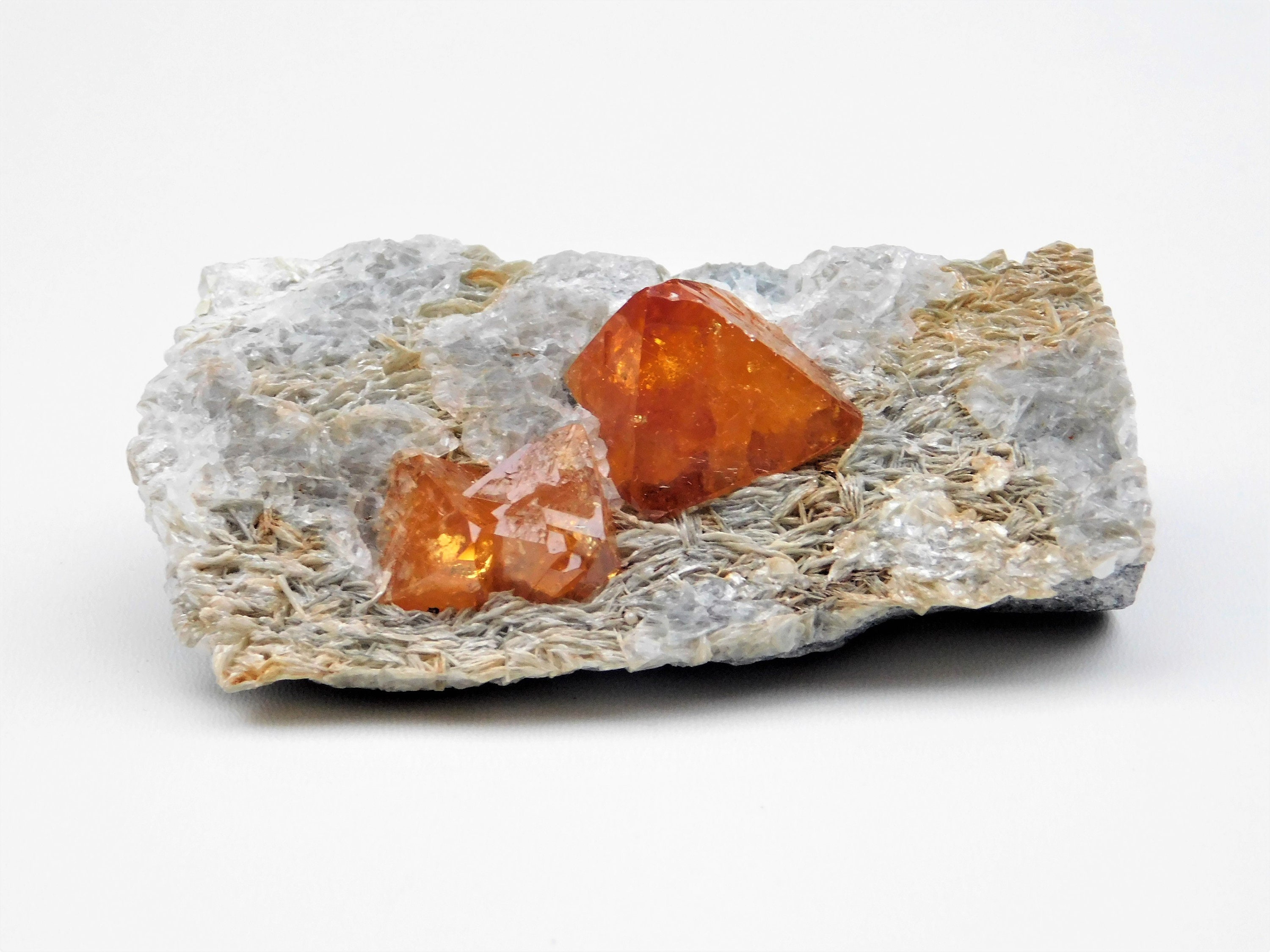 Scheelite et Muscovite Chine