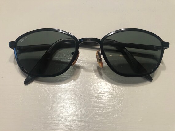 Vintage 80’s RayBan sunglasses.