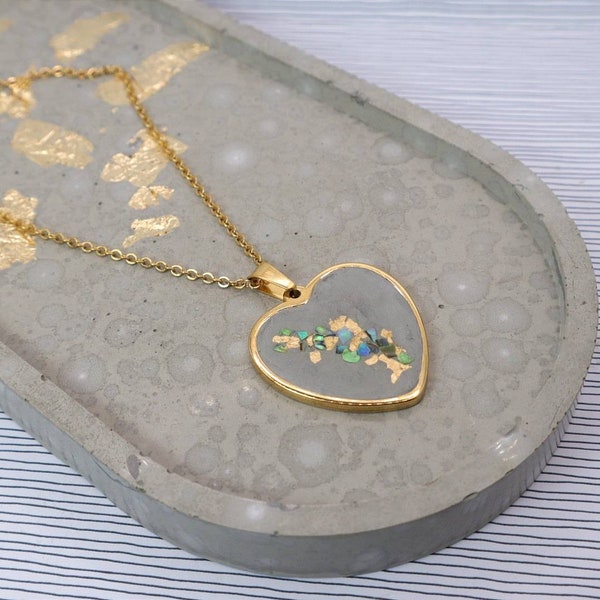 Concrete jewelry necklace gold made of stainless steel. Cabochon, heart pendant, heart, gift, leaf metal, mother-of-pearl shell fragments, Valentine's Day