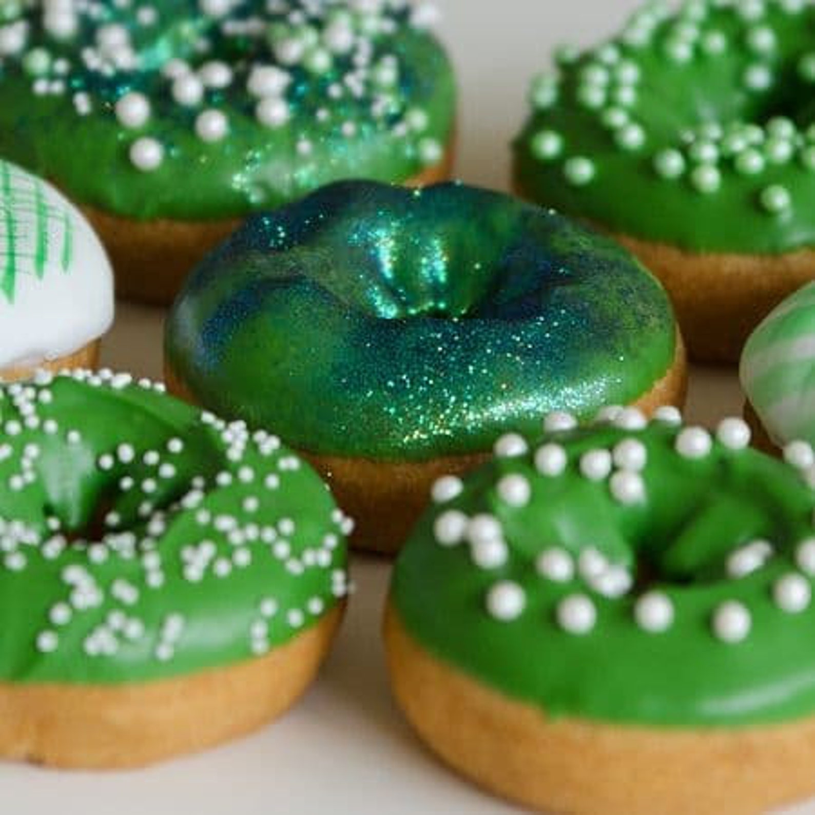 st pattys day green donuts