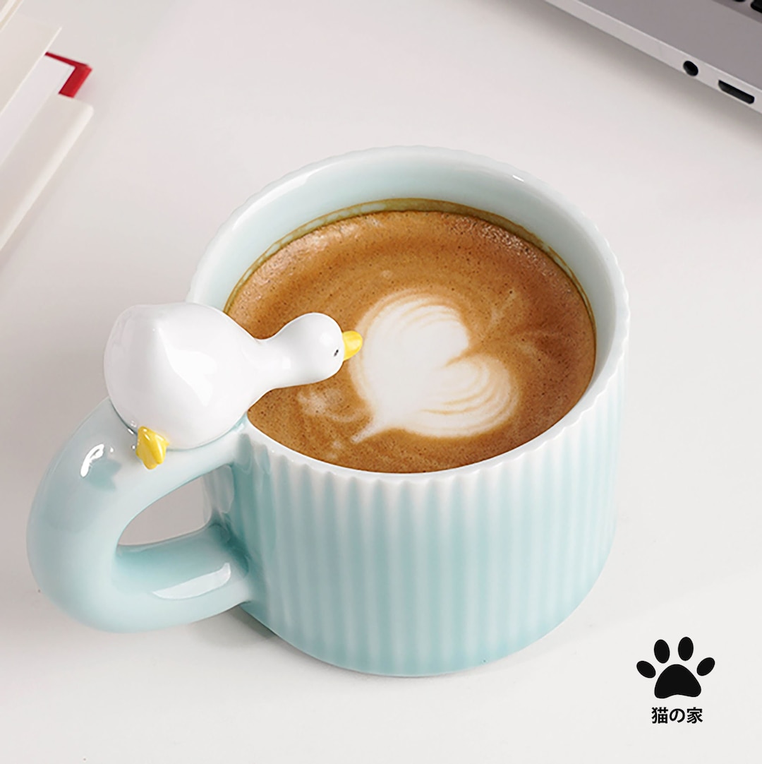 Daily mug 400ml in porcelain and handmade with cute 3D Duck design