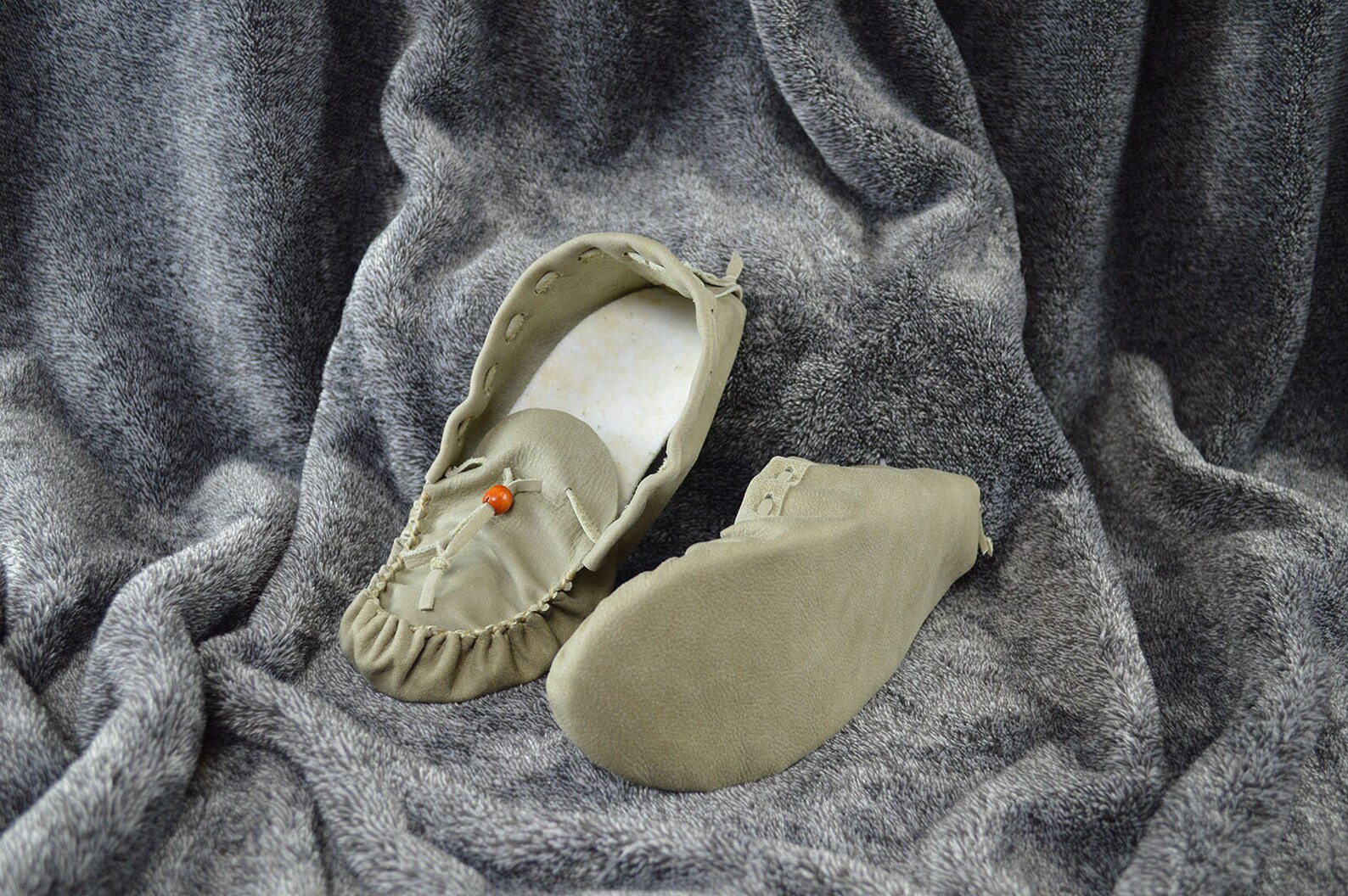 naturalizer moccasins