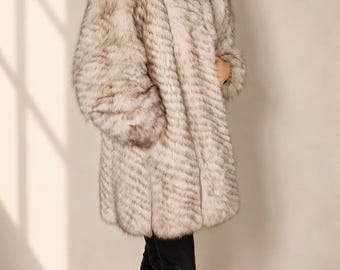 Leichter, flauschiger Echtfuchspelzmantel, mittellang, Vintage, Größe L, elegant