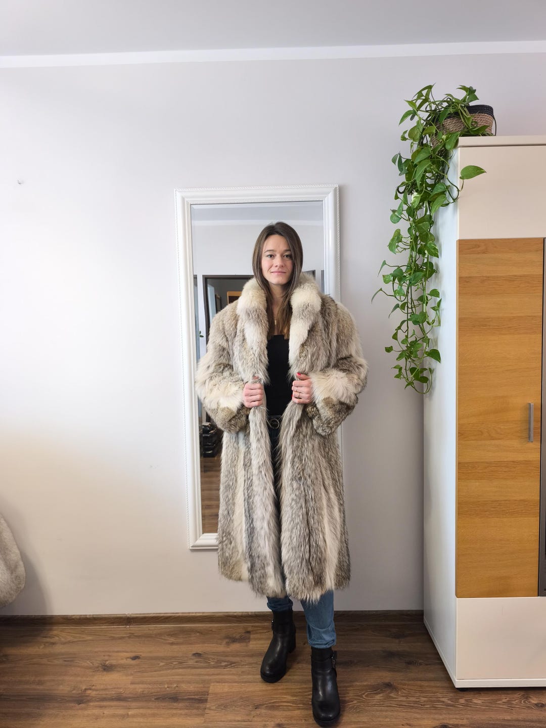 Genuine Coyote Fur Coat | Natural Real Fur | Long Luxury Fur Coat ...