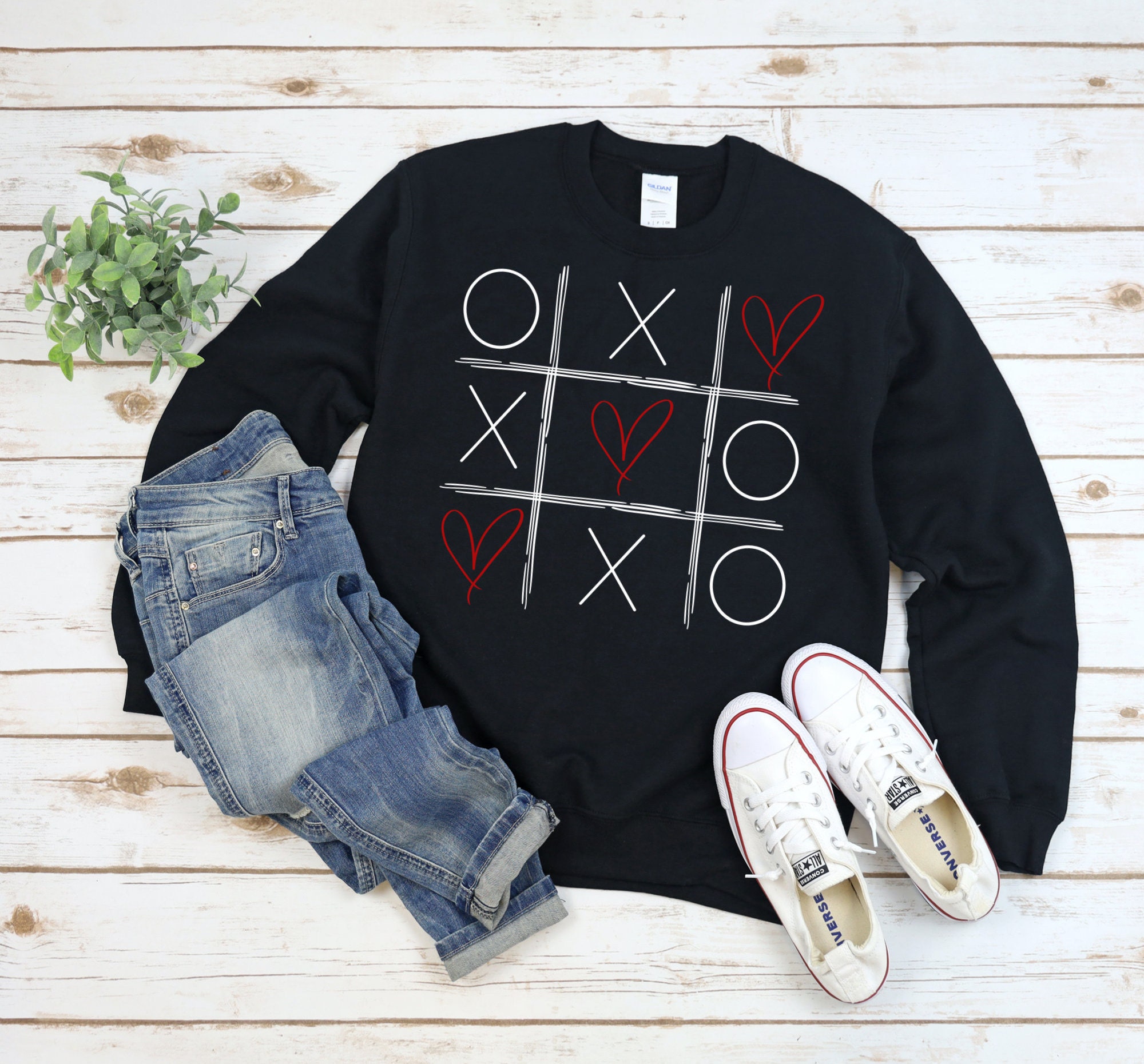 Valentine Sweatshirt, XOXO Tic Tac Toe, Valentine Shirts for Women, Love Heart Cute Crewneck Pullover Women Shirt, Gift for Her,