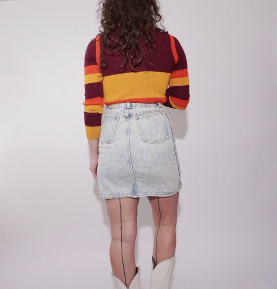 90’s acid wash denim mini skirt - image 4