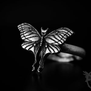 Adjustable Luna Moth Ring - Gothic Bug Ring - Alternative Jewellery - Moth Lovers Gift