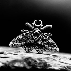 Celestial Moth Ring Witchy Ring Gothic Jewellery Adjustable Ring Wiccan creature Insect Jewellery image 5