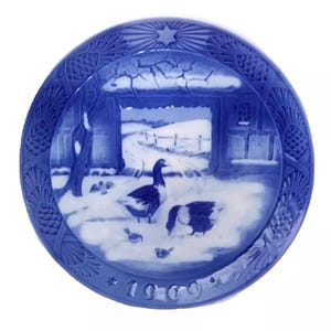Royal Copenhagen 1969 Christmas Plate In The Old Farmyard Denmark Geese Goose Bird Farm Decorative Scandinavian Blue and White Collectors