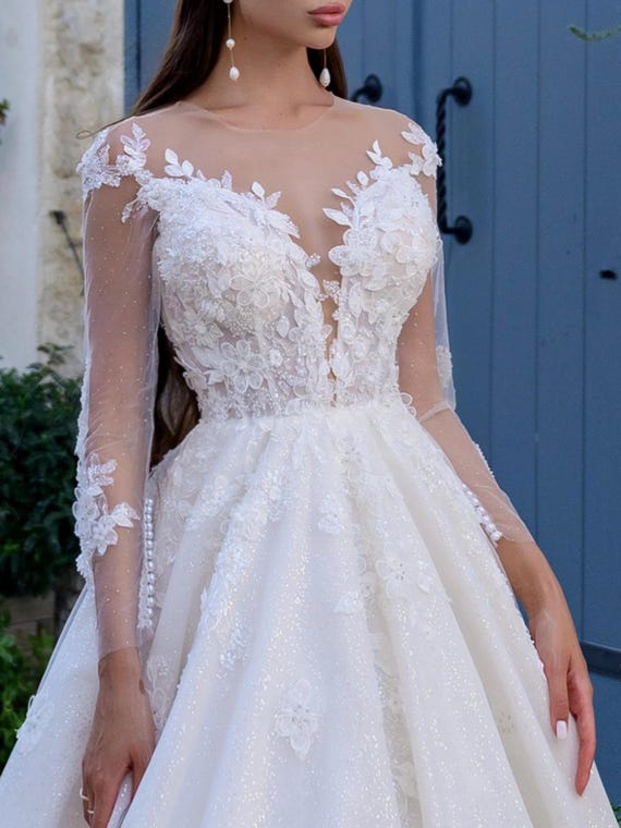 chinese dress ladies Sequin Lace Square Neck Straps Customized Wedding Dress main image 0