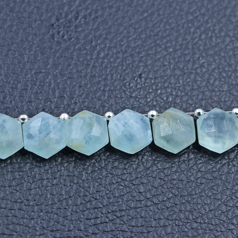 10 pieces natural Aquamarin pantagon shape 10X12 drilled gems Aquamarin stone beads,side drilled natural Aquamarin pantagon size 10X10 mm