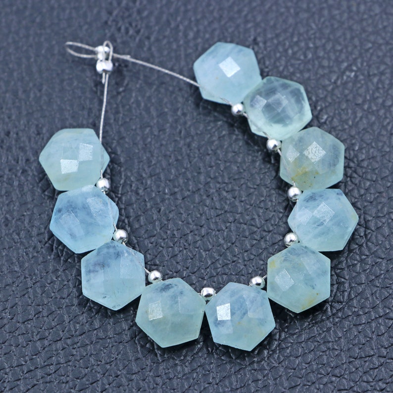 10 pieces natural Aquamarin pantagon shape 10X12 drilled gems Aquamarin stone beads,side drilled natural Aquamarin pantagon size 10X10 mm