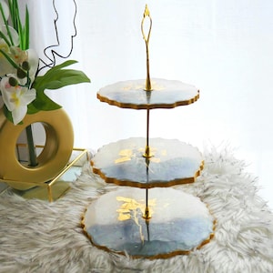 Resin 3-tier Round Cake Display: Grey Marble style with golden leaf