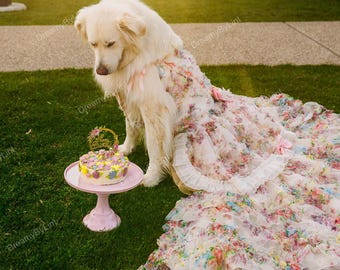 Vestido de novia floral hecho a mano para perro / Vestido para mascota con cola larga desmontable / Elegante tul / Talla personalizada