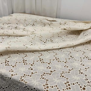 Cotton tablecloth,Embroidery tablecloth,Rectangle tablecloth,Square tablecloth,Dining tablecloth,Wedding tablecloth,Floral tablecloth,Decor
