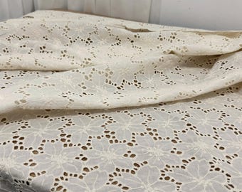 Cotton tablecloth,Embroidery tablecloth,Rectangle tablecloth,Square tablecloth,Dining tablecloth,Wedding tablecloth,Floral tablecloth,Decor