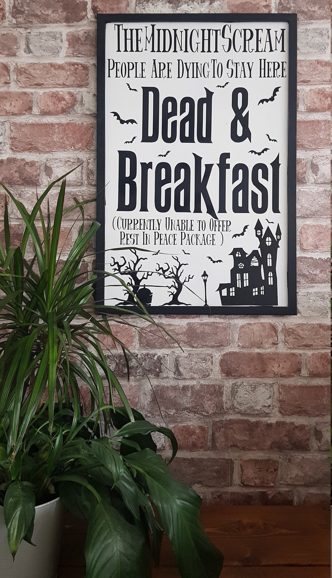 Dead and Breakfast, Halloween Sign, Halloween Home Decorations, Spooky