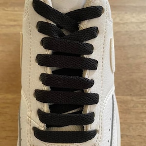 Premium black flat laces