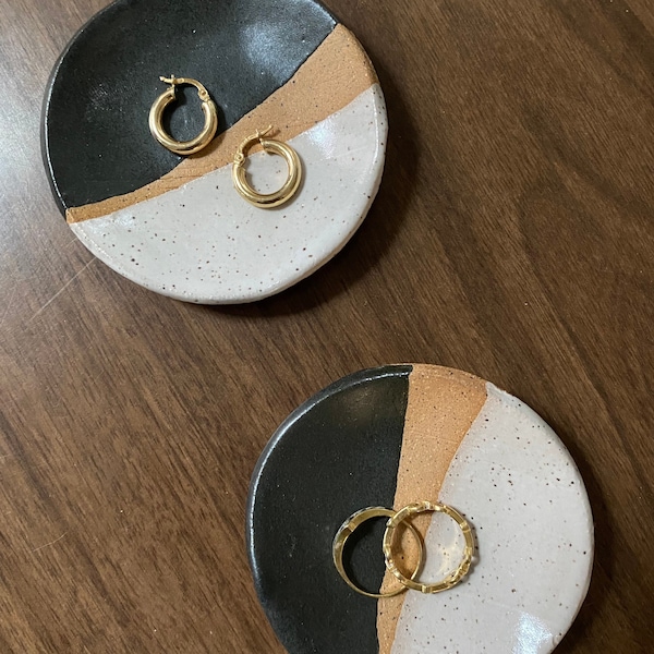 Ceramic Dish | Handmade Ring Dish Modern Decorative Tea Dish Minimalist Small Spoon rest Jewelry Dish Ceramic Decor Home farmhouse Pottery