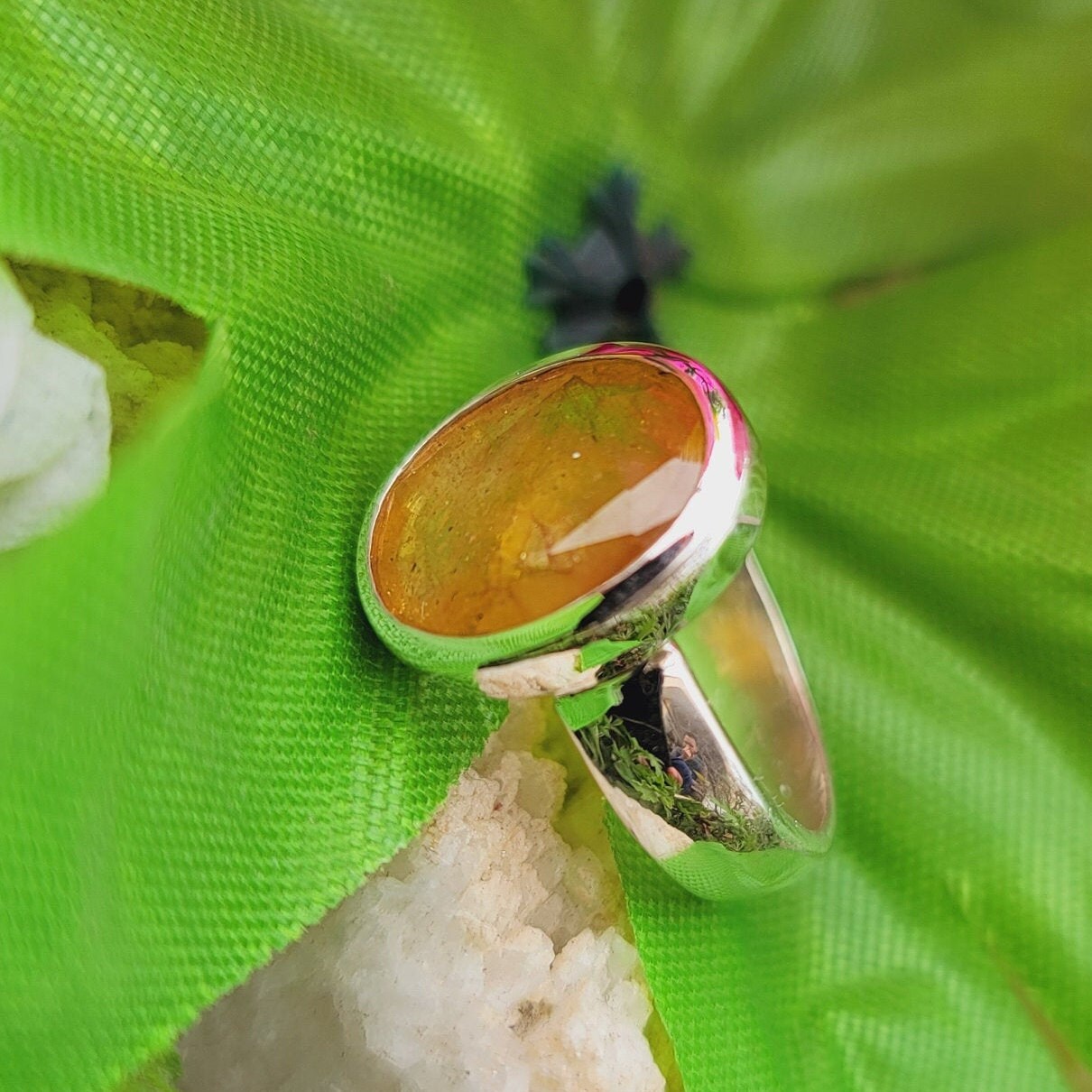 Original yellow sapphire ring deals
