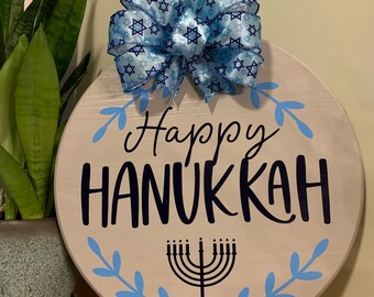 Happy Hanukkah rond en bois de 15 po. avec noeud