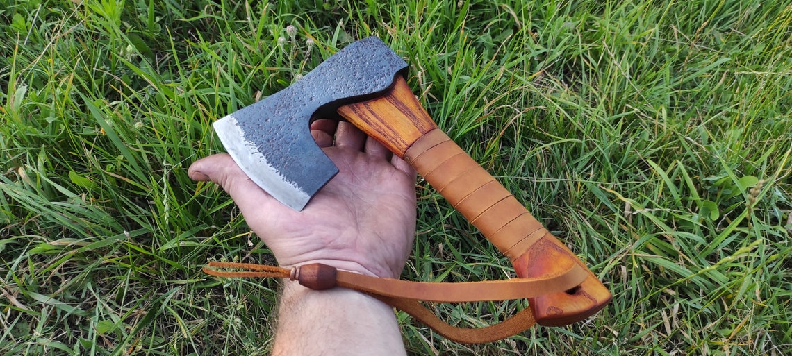 Hache De Sculpteur BeaverCraft Forgée Main - Hachette De Bushcraft Avec Fourreau