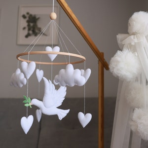 Felt dove baby mobile, bird peace dove crib mobile, dove bird hanging nursery decor, baby shower gift, neutral baby mobile