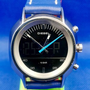 Vintage and Rare Diesel DZ-4039 Analog/Digital Mens quartz watch.