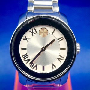 Vintage MOVADO BOLD Women quartz watch. Swiss Movement. Dial 33 mm.