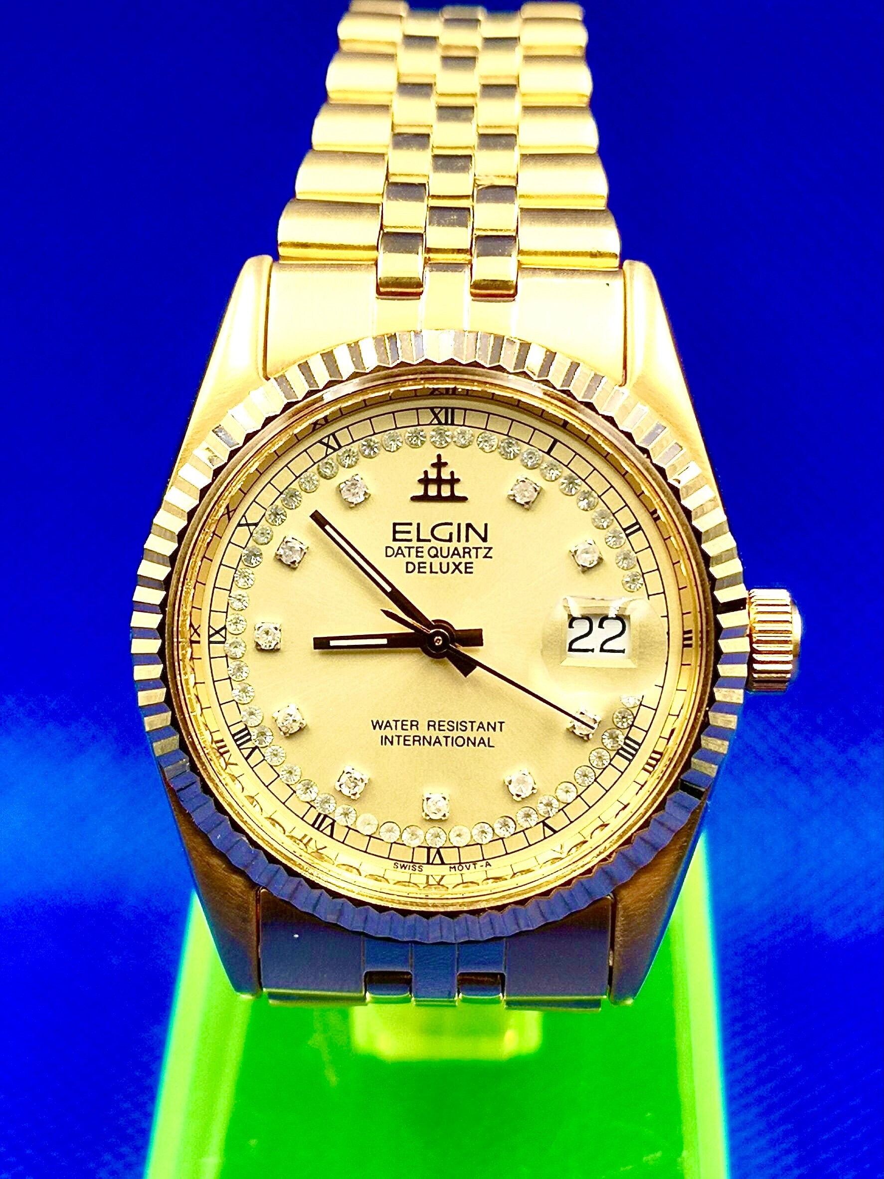 Vintage ELGIN Date Quartz Deluxe Watch. Men Watch. Nice With Vintage ELGIN Date Quartz Deluxe Watch. Men Watch. Nice With