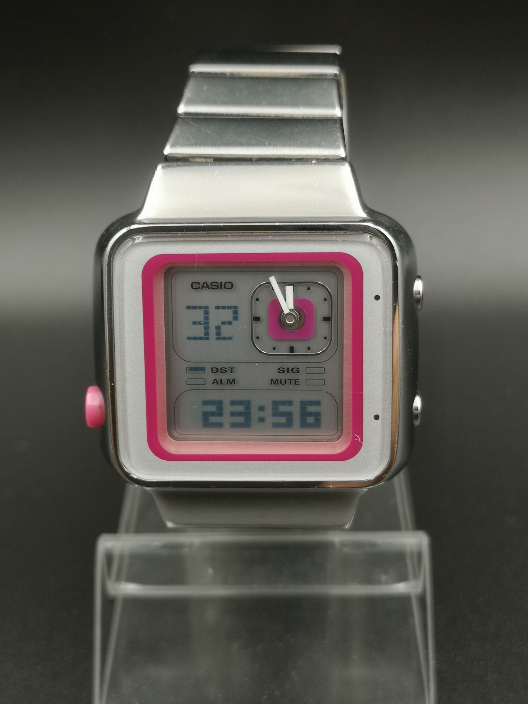 Vintage and Rare Casio Futurist LAQ-2000D Watch. - Etsy