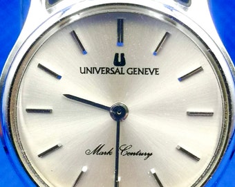 UNIVERSAL GENEVE Mark Heritage 腕時計 UNIVERSAL GENÈVE, AN OVERSIZED STEEL CHRONOGRAPH WRISTWATCH