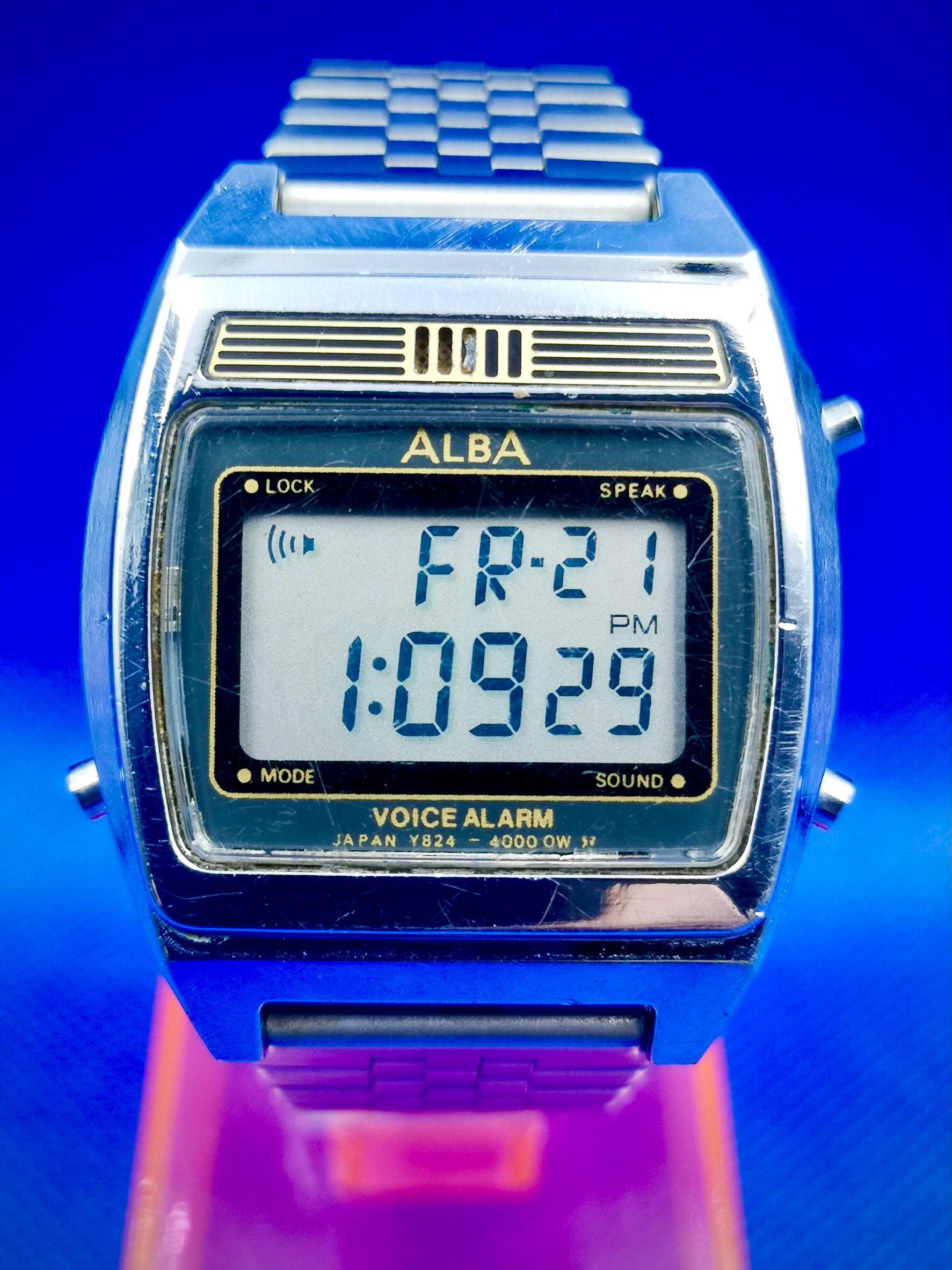 Vintage Seiko Alba LCD Voice Alarm Speaking Watch Y824-4000