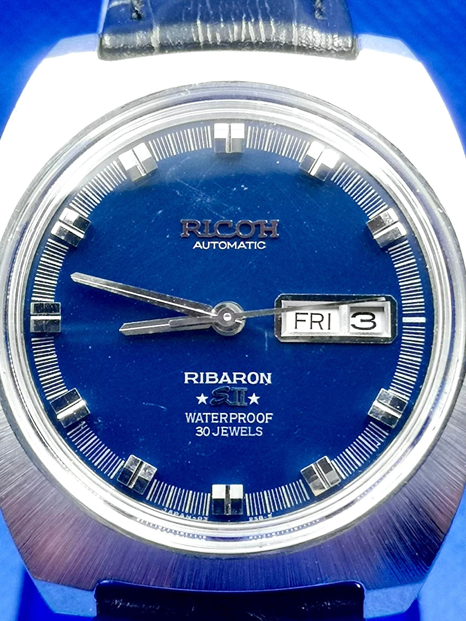 Wristwatch Ricoh Automatic Calendar 30 World Time Bezel