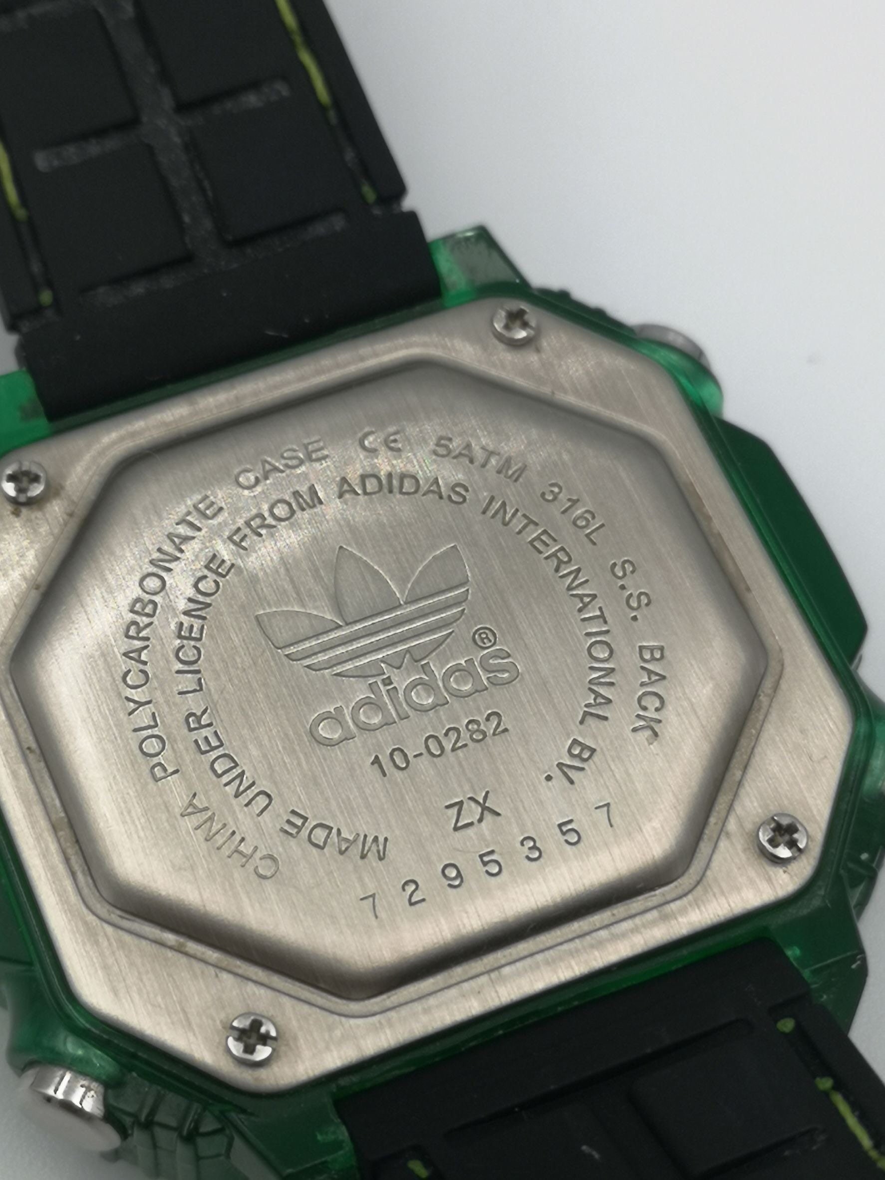 Normalmente Identidad parilla Reloj digital adidas color verde esmeralda vintage. - Etsy España