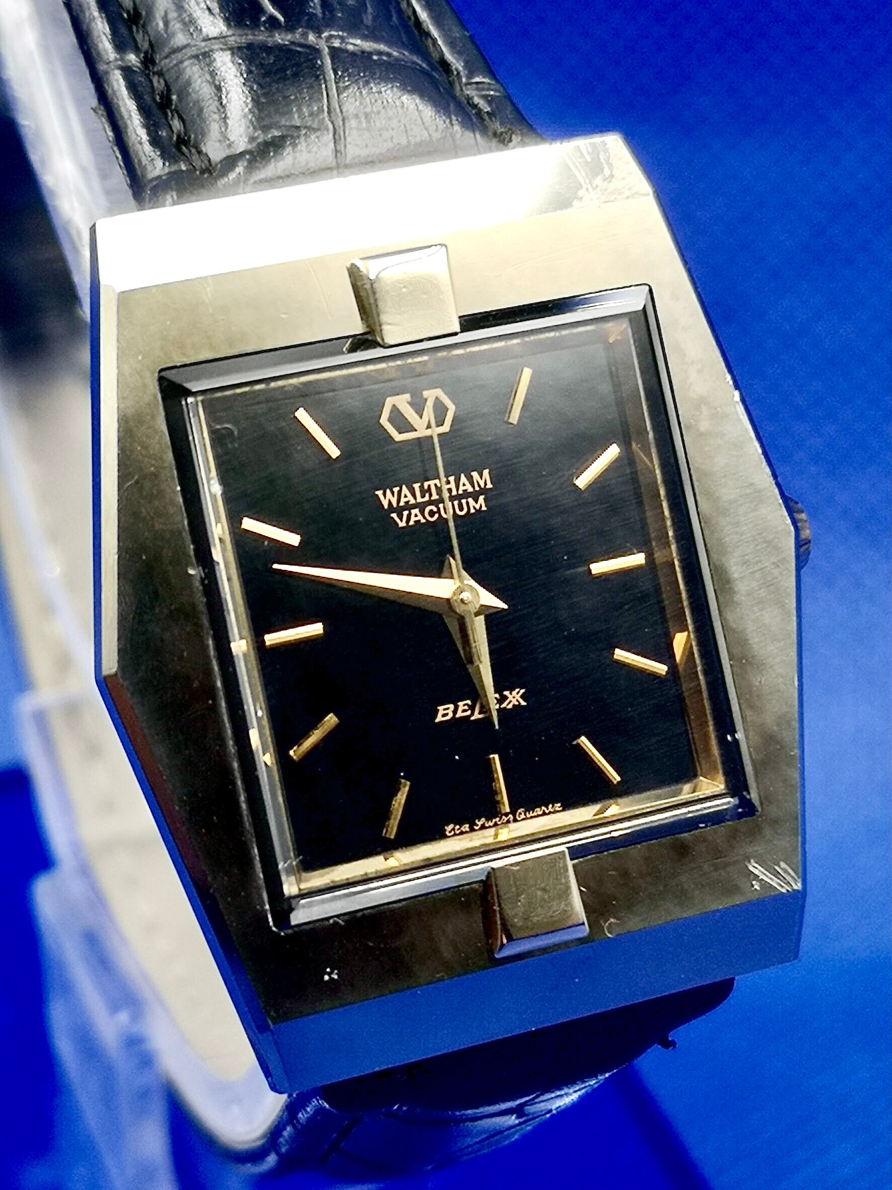 ウォルサム バキューム【WALTHAM VACUUM】自動巻き 3針 デイデイト 