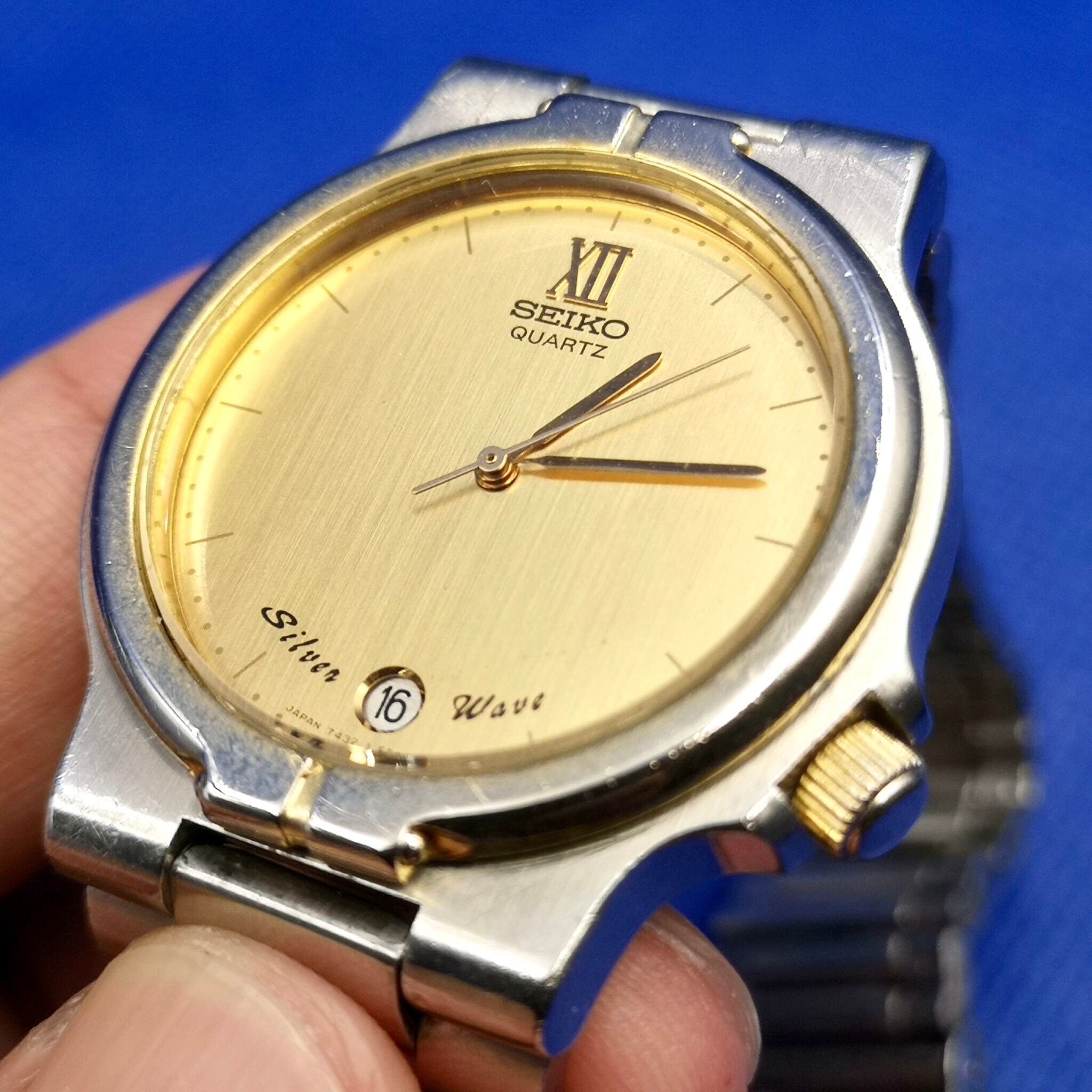 Vintage and Rare Seiko Silver Wave Gold Color Watch. Etsy Canada