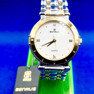 Vintage BENRUS Unisex quartz watch. Come with tags / Guarantee and Original Box.