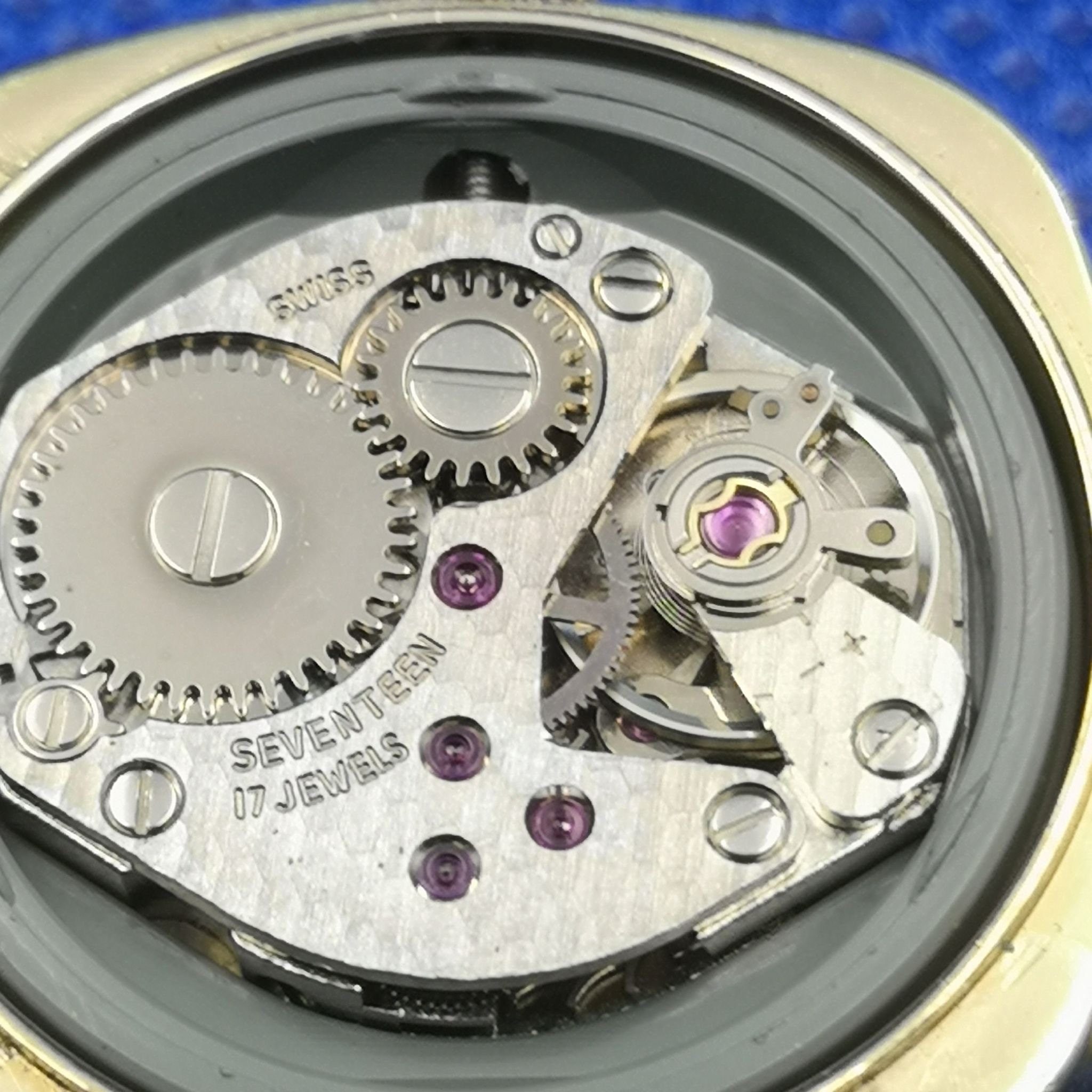Felicitas neuchatel watch outlet
