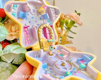 Ultra Rare! 100% Complete Polly Pocket Fairy Fashion Show Compact - yellow star 1992