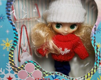 NIB Vintage 2005 TOYS"R"US Exclusive Petite Blythe Wintery Wonder Takara Hasbro doll