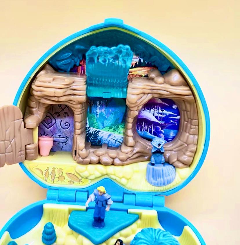 Rare 100% Complete Pollypockets Disney Vintage 1995 Pocahontas Set