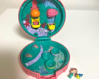 100% compete pollypockets Disney Resort Ariel mermaid lagoon polly pocket compact doll house