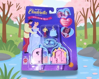 Sealed- Vintage 1993 Disney pollypockets Once Upon A Time medaillon ~ Assepoester Polly zakstijl speelset met hanger en figuur