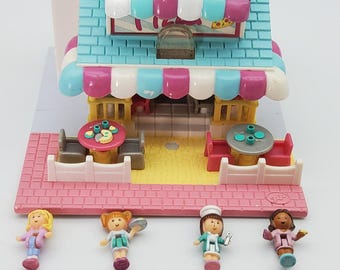 Mattel - Polly Pocket Pollyville - Light-Up Pizzeria - Neuf