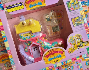 NIB Vintage 90s Teeny Weeny Tooter Family Boots School Playset