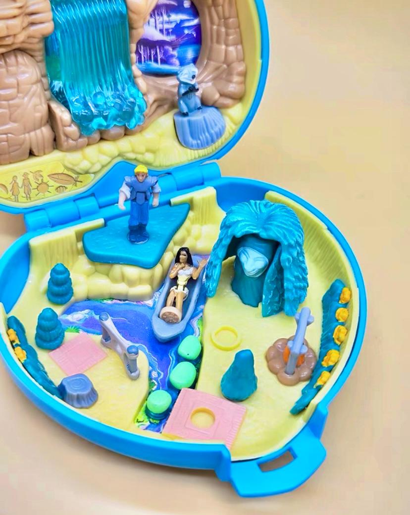 Rare 100% Complete Pollypockets Disney Vintage 1995 Pocahontas Set