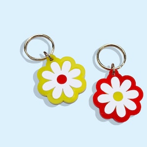 Personalized Daisy Pet ID Tag: Custom Floral Dog Collar Charm